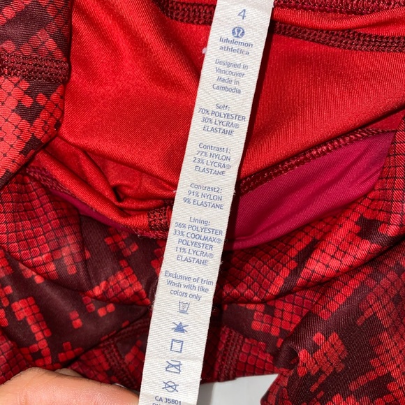 Lululemon Snake print red leggings 17” size 4 - Picture 6 of 6